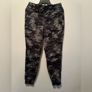Spanx Stretch Twill Jogger-Camo